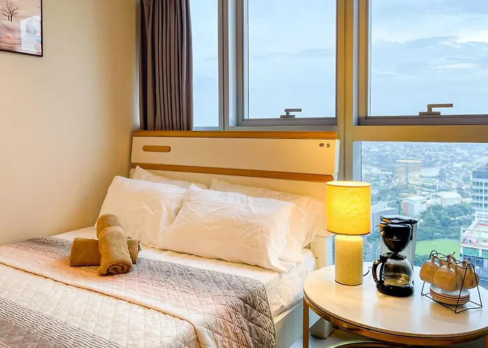 Bgc 2br Uptown Parksuites With Ps4 43 Manila